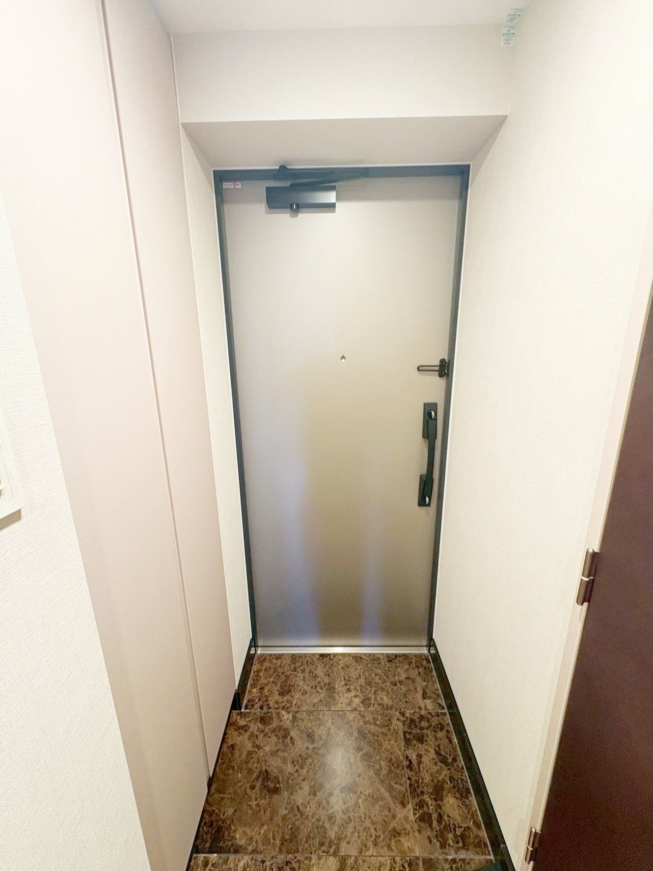 玄関　別部屋参考写真
