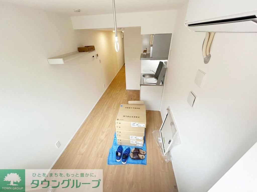 居室・リビング　別号室参考写真です