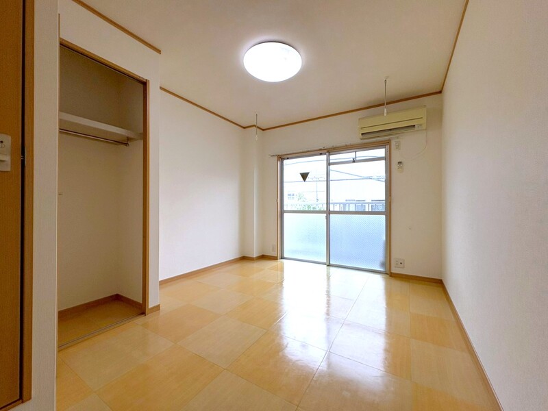 居室・リビング　開放感のあるゆったりとしたお部屋です♪
