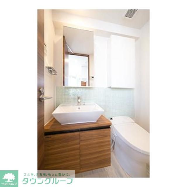 洗面設備　※写真は同タイプ住戸です。