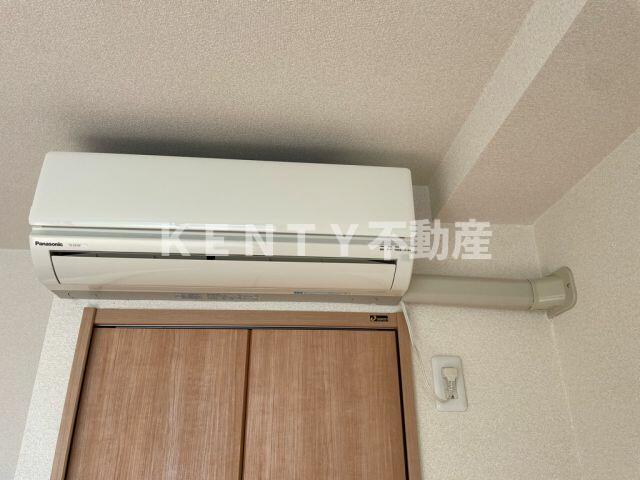 その他　エアコン一基有り