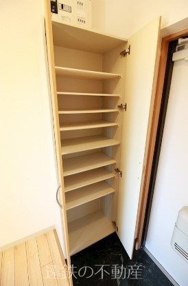 玄関　※他部屋参考写真