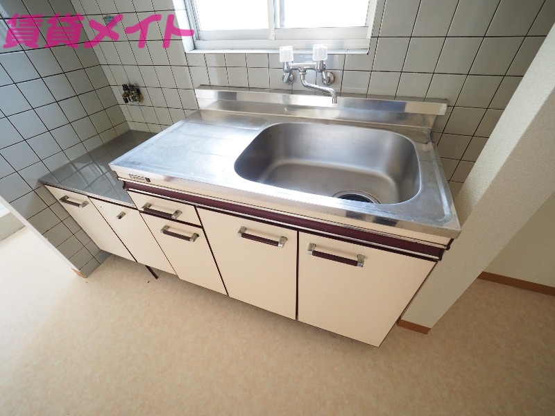 キッチン　キッチン同型参考写真