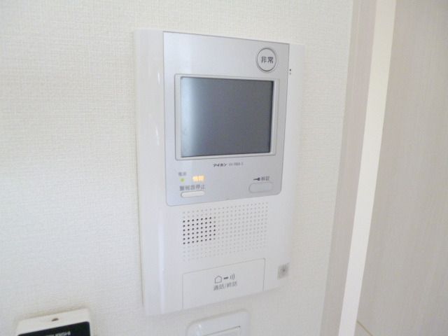 セキュリティ　★１人暮らしに安心のＴＶモニターフォン★