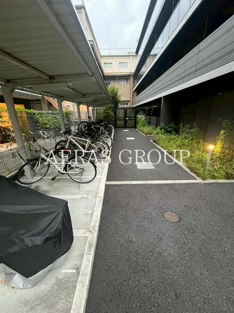 駐車場　駐輪場