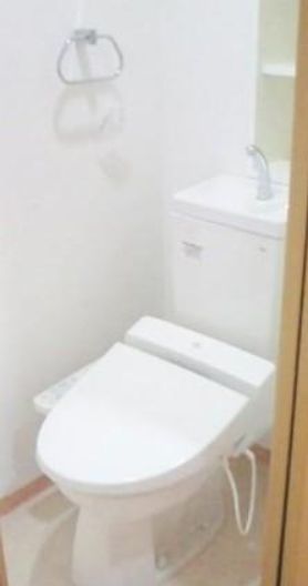 トイレ　落ち着いたトイレです