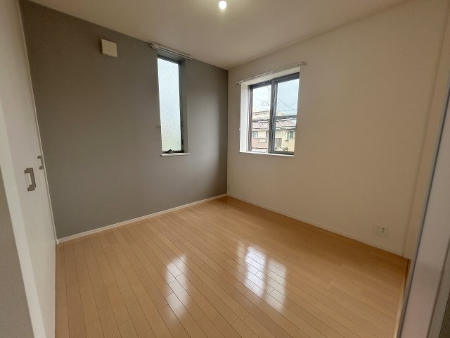 その他部屋・スペース　★キレイなフローリングの角部屋です★