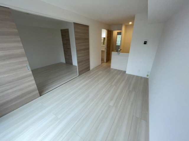 居室・リビング　写真は同マンションの別のお部屋のものです