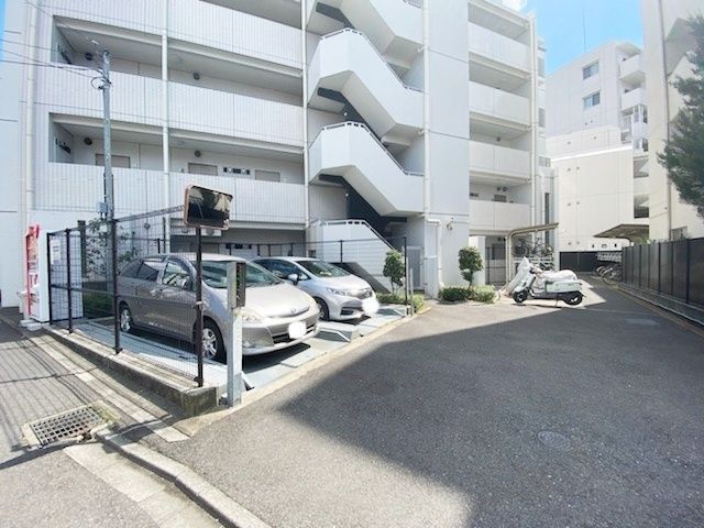 駐車場　カスタリア用賀