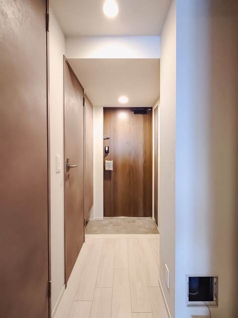 玄関　※写真は同タイプ住戸です。