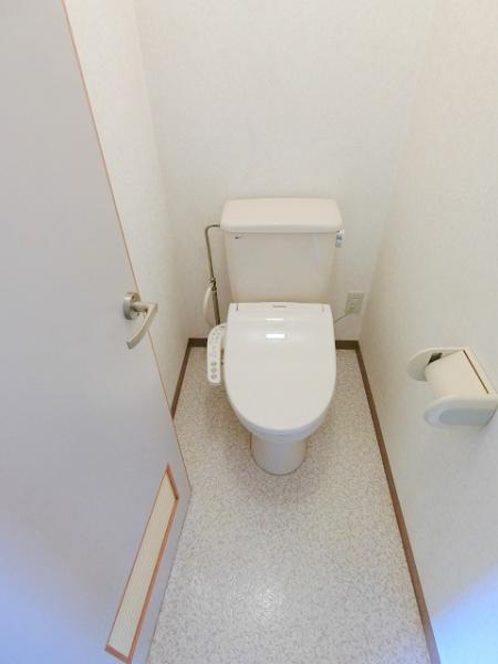 トイレ　写真は別のお部屋のイメージです