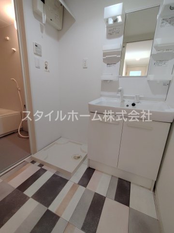 洗面設備　別部屋写真です。