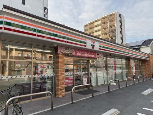コンビニ　セブンイレブン 大阪巽北3丁目店（コンビニ）まで8m