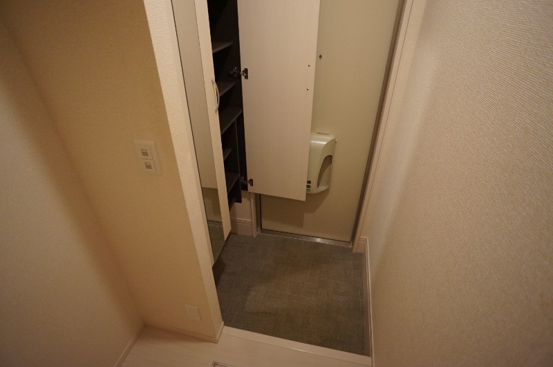 玄関　シューズボックス
