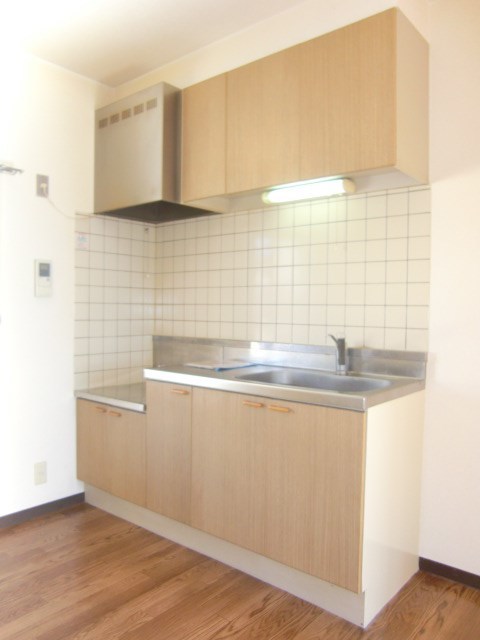 キッチン　参考写真（同建物別部屋のものです）