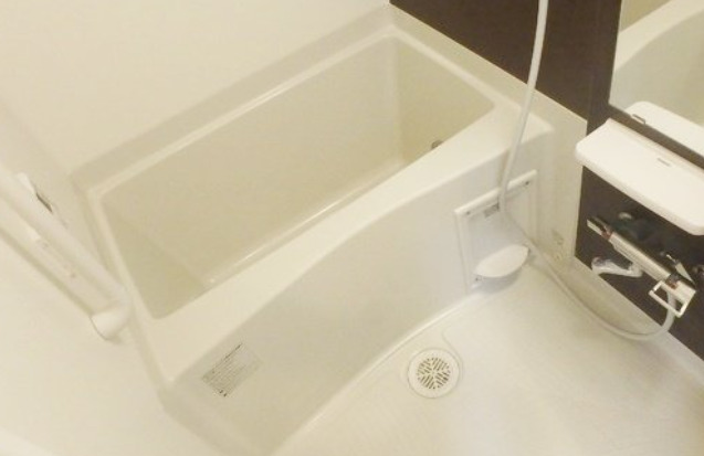 バス・シャワールーム　別部屋の画像を使用しております。
