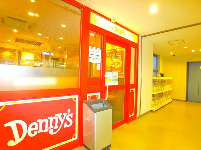 飲食店　デニーズ（飲食店）まで70m