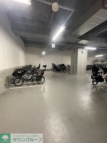 その他　駐輪場　※2025年12月の写真