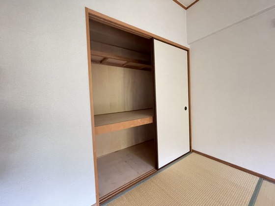 収納　※別部屋の写真です