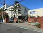 中学校　川口市立戸塚中学校（中学校）まで598m