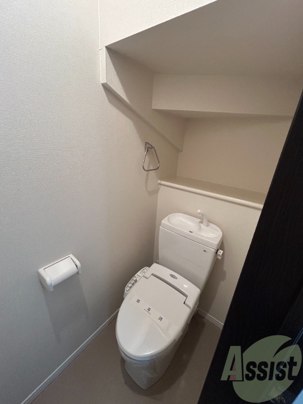 トイレ　トイレはウォシュレット機能付き。シャワートイレは日本の宝。