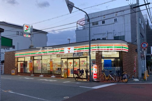 コンビニ　セブンイレブン 天下茶屋駅前店（コンビニ）まで329m