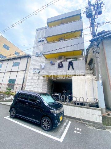 建物外観　モニター付きインターホンあり！閑静な住宅街◎クーラーも完備！