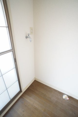 その他設備　室内洗濯機置場♪