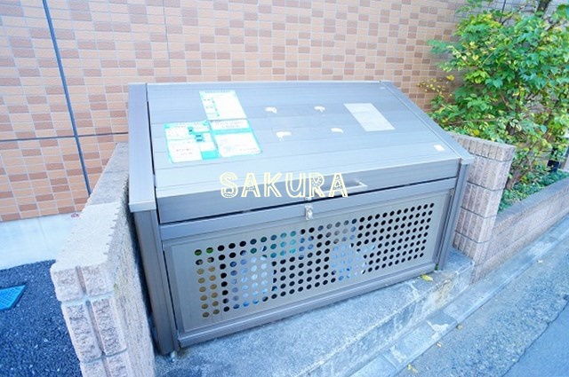 その他共有部分　敷地内にゴミ捨て場完備♪