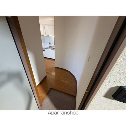 美好マンションの玄関写真