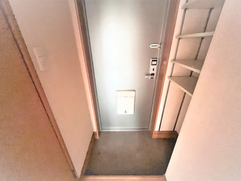 玄関　別号室