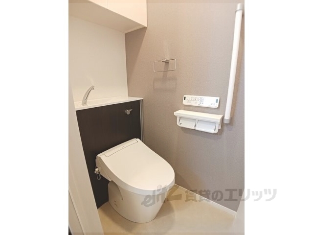 コテポルトのトイレ写真