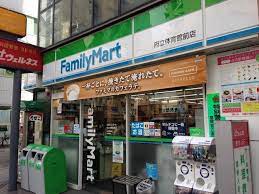コンビニ　ファミリーマート 府立体育館前店（コンビニ）まで434m