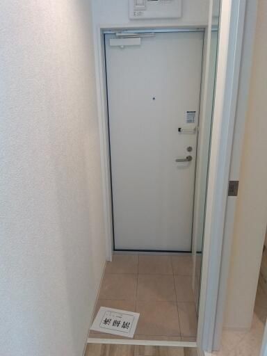 玄関　※別部屋参照写真