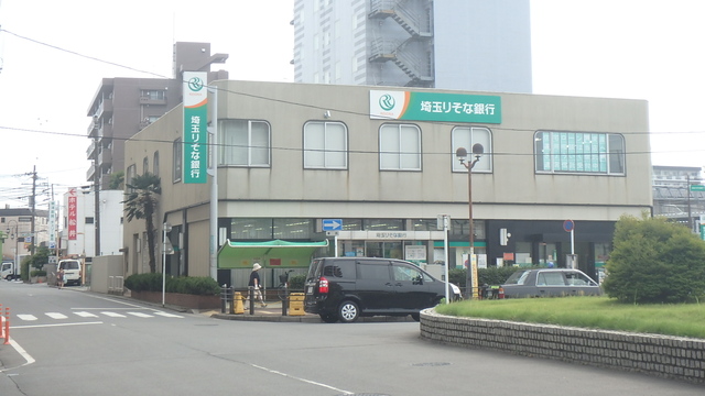 銀行　埼玉りそな銀行　新狭山支店（銀行）まで250m