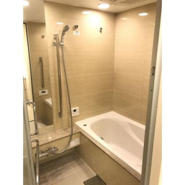 バス・シャワールーム　※写真は同タイプ住戸です。