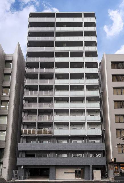 建物外観　２駅１０路線利用可能！