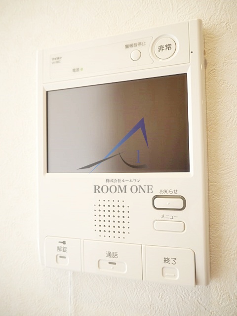セキュリティ　モニター付きインターホンです。