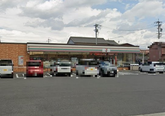 コンビニ　セブンイレブン あま甚目寺店（コンビニ）まで400m
