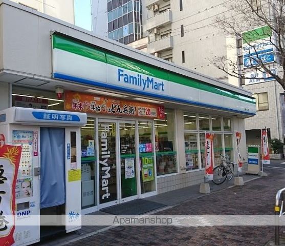 コンビニ　ファミリーマート（コンビニ）まで214m