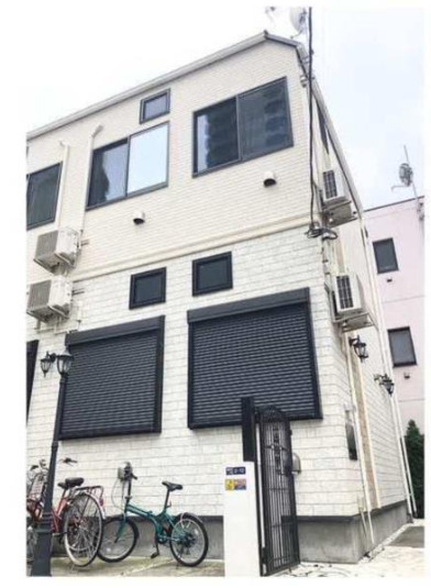 エントランス　建物外観を気になさる方へ、見た目の良い物件です
