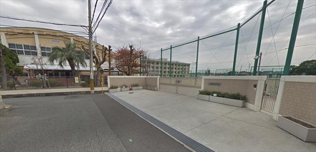 中学校　塚口中学校（中学校）まで498m