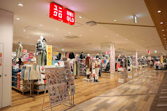 ショッピングセンター　ユニクロカメイドクロック店（ショッピングセンター）まで503m