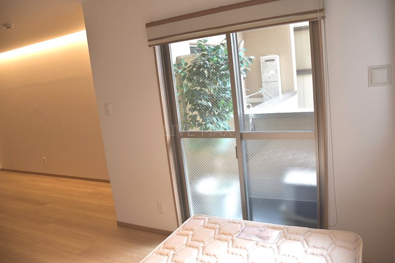 バルコニー　※別部屋のお写真になります