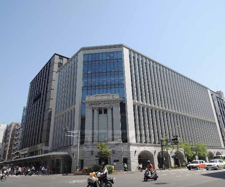 銀行　東京三菱ＵＦＪ銀行京都支店（銀行）まで183m