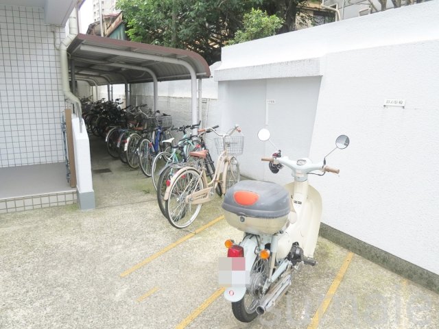その他　駐輪場です☆