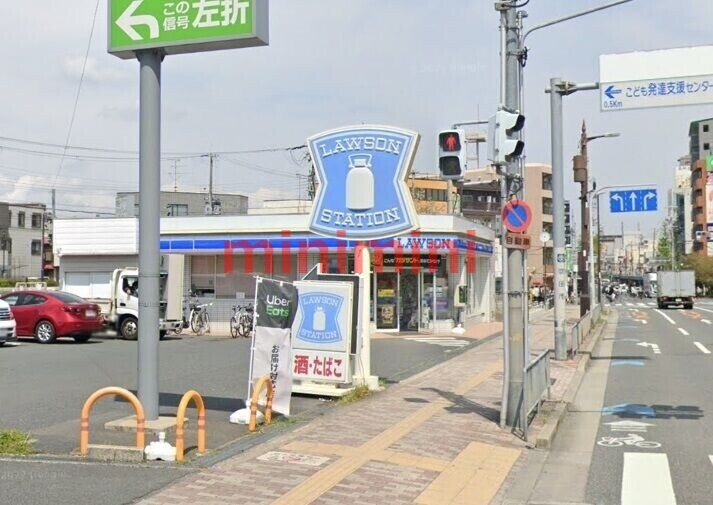 コンビニ　ローソン吹田片山2丁目店（コンビニ）まで580m