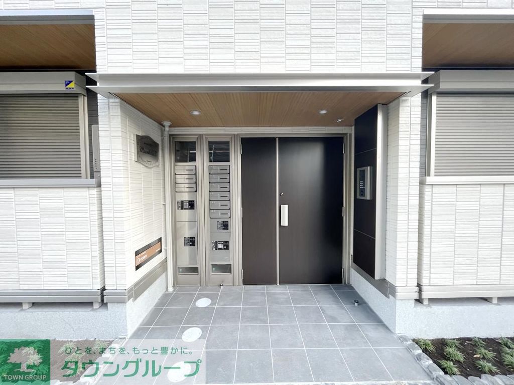 エントランス　★お問い合わせはタウンハウジングまで★
