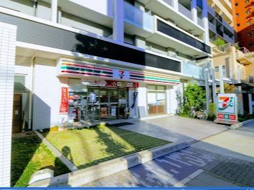コンビニ　セブンイレブン名古屋東片端店（コンビニ）まで140m