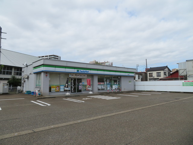 コンビニ　ファミリーマート長岡南町店（コンビニ）まで420m